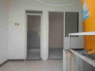 Disewakan rumah bundaran terdepan citra raya Tangerang