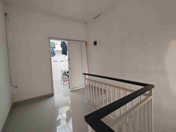 Rumah Cluster 2 Lt Siap Huni Harga Ekonomis dekat Viladago pamulang