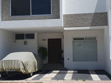 Hermosa casa en Bosques de San Juan