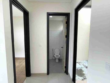 Disewakan Rumah Baru Suvarna Sutera