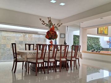 CASA EN VENTA EN RESIDENCIAL BOSQUES QUERETARO 3 RECAMARAS 6 BAÑOS ALBERCA Y CERCA DE PLAZA BOULEVARES