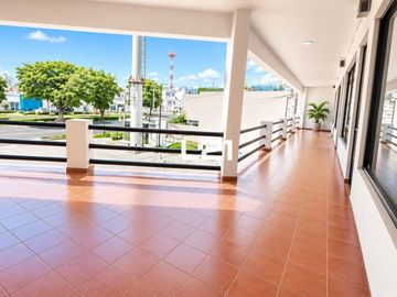 LOCAL COMERCIAL EN RENTA BLVD NAVARRETE