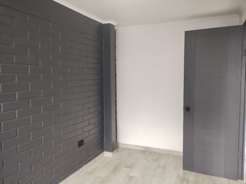 Casa en venta Maipú, Los Aperos/Los Adobes, magnifica oportunidad, todo remodelado, pintura int y ext, artefactos nuevos baño y cocina.