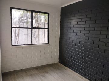 Casa en venta Maipú, Los Aperos/Los Adobes, magnifica oportunidad, todo remodelado, pintura int y ext, artefactos nuevos baño y cocina.