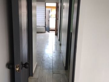 Casa en venta Maipú, Los Aperos/Los Adobes, magnifica oportunidad, todo remodelado, pintura int y ext, artefactos nuevos baño y cocina.