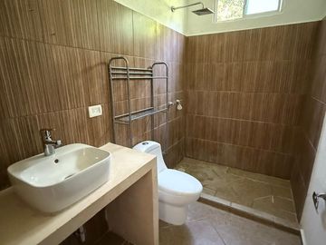EN RENTA CASA DE 3 RECAMARAS SIN MUEBLES EN RESIDENCIAL PARAISO VILLAS