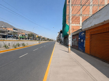 LOCAL COMERCIAL CON TRIPLE FRENTE, AV TUPAC AMARU 800, COMAS (890 m² )