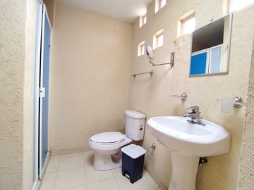 DEPARTAMENTO EN VENTA PUERTA REAL CORREGIDORA QUERETARO 3 RECAMARAS AREAS VERDES ALBERCA Y VIGILANCIA
