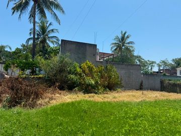TERRENO EN VENTA EN LOMAS DE MEZCALES