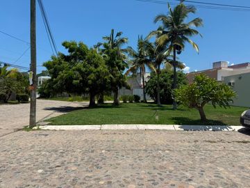 TERRENO EN VENTA EN LOMAS DE MEZCALES