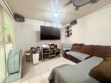 casa de 1 planta cerca de av industrias