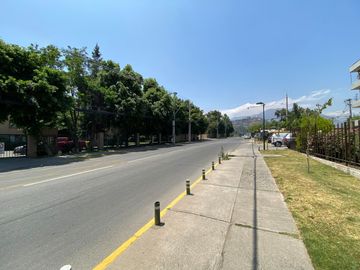 En venta amplio y precioso departamento 4D-4B-2E Totalmente renovado con excelentes terminaciones, Raul Labbé 13.000.