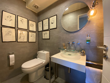 En venta amplio y precioso departamento 4D-4B-2E Totalmente renovado con excelentes terminaciones, Raul Labbé 13.000.