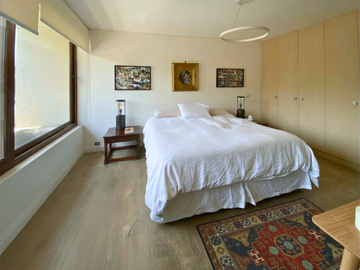 En venta amplio y precioso departamento 4D-4B-2E Totalmente renovado con excelentes terminaciones, Raul Labbé 13.000.