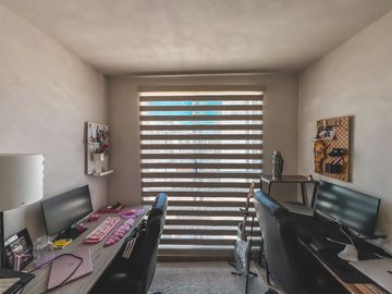 CASA EN VENTA CON 3 RECÁMARAS Y ROOF GARDEN TECHADO EN FRACCIONAMIENTO DE SAN FRANCISCO OCOTLÁN, CORONANGO