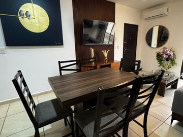 Departamento Amueblado en Renta de 2 Recámaras en Av. 135 Cancún | Planta Baja con Alberca y Gimnasio