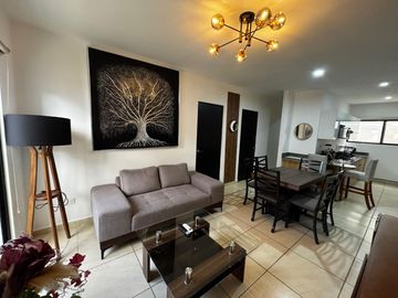 Departamento Amueblado en Renta de 2 Recámaras en Av. 135 Cancún | Planta Baja con Alberca y Gimnasio