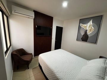 Departamento Amueblado en Renta de 2 Recámaras en Av. 135 Cancún | Planta Baja con Alberca y Gimnasio