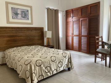Estudios Amueblados en Renta desde $7,000 - $7,500 | SM 43 y Huayacán | Servicios Incluidos
