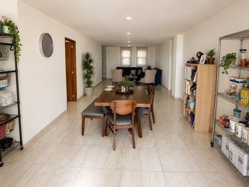 EN RENTA amplísimo Departamento Torres Marbella El Refugio Queretaro
