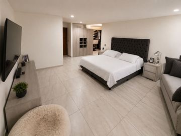 EN RENTA amplísimo Departamento Torres Marbella El Refugio Queretaro