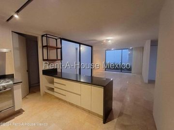 Casa en renta de 3 niveles con roof garden y cuarto de servicio – Zibatá, Querétaro