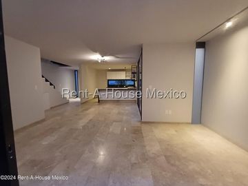 Casa en renta de 3 niveles con roof garden y cuarto de servicio – Zibatá, Querétaro