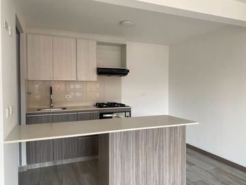 Apartamento en arriendo en Loma del Escobero, Envigado