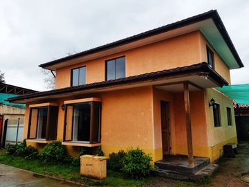 CASA DOS PISOS INDEPENDIENTE SOLIDA EN CONDOMINIO