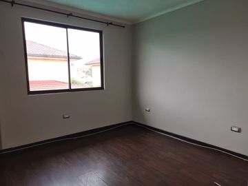CASA DOS PISOS INDEPENDIENTE SOLIDA EN CONDOMINIO