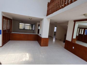 Casa en Venta en Metepec, Zona centro (377 m² de Terreno)