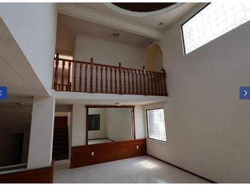 Casa en Venta en Metepec, Zona centro (377 m² de Terreno)