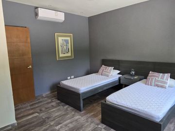 SE RENTA DEPARTAMENTO AMUEBLADO EN CANCUN SOLO ADULTOS 2 REC 2 BAÑOS SM 11 ZONA CENTRO