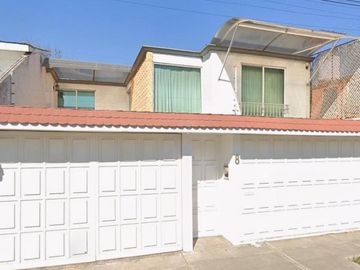 HERMOSA CASA EN REMATE EN SAN ANTONIO, AZCAPOTZALCO