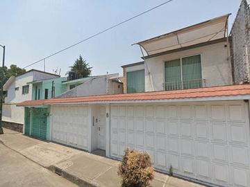 HERMOSA CASA EN REMATE EN SAN ANTONIO, AZCAPOTZALCO