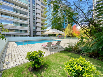 Depto 3D-2B-2E-1Bo en Venta Condominio El Parque 100, Vitacura. Vive la experiencia de un hogar superior.