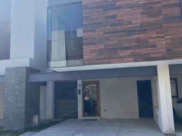 Casa nueva en residencial en san Mateo Atenco