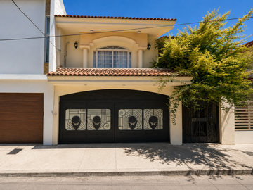 CASA EN VENTA EN MONTES APENINOS COLONIA LINDAVISTA TEPIC NAYARIT CP 63110