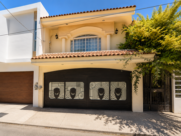 CASA EN VENTA EN MONTES APENINOS COLONIA LINDAVISTA TEPIC NAYARIT CP 63110