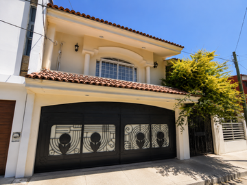 CASA EN VENTA EN MONTES APENINOS COLONIA LINDAVISTA TEPIC NAYARIT CP 63110