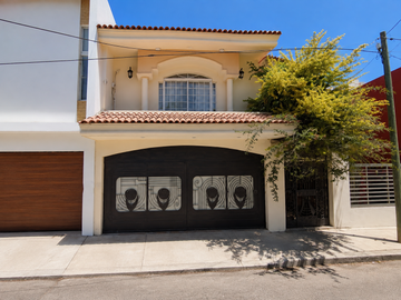 CASA EN VENTA EN MONTES APENINOS COLONIA LINDAVISTA TEPIC NAYARIT CP 63110