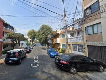HERMOSA CASA EN REMATE EN LA NUEVA SANTA MARÍA, AZCAPOTZALCO