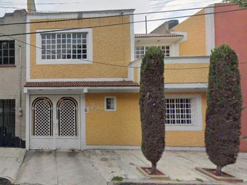 CASA EN REMATE BANCARIO  EN  SAN ALVARO, AZCAPOTZALCO,