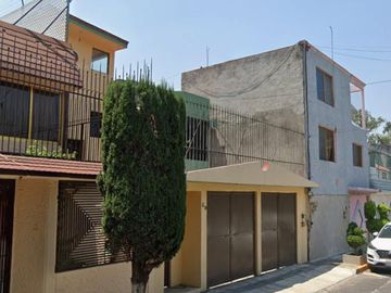 CASA EN REMATE EN ACUEDUCTO DE GUADALUPE, GUSTAVO A. MADERO