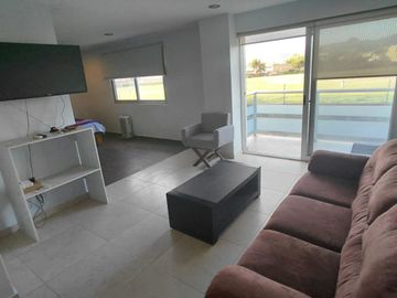 SE VENDE Departamento amueblado en Torre Oceani
