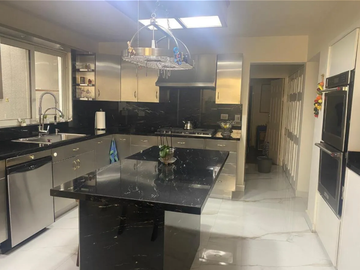 Casa en Venta Cumbres 1er sec.