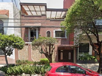 CASA EN REMATE BANCARIO EN LA CONDESA, CUAUHTÉMOC