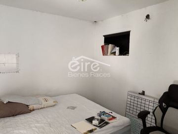 Casa en venta cerca de Plaza Revolución | 10 recámaras y 3 estacionamientos