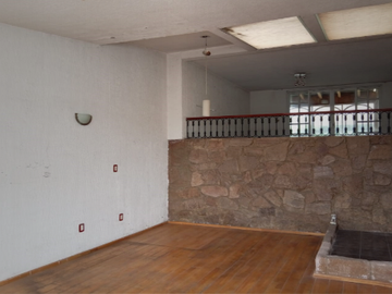 CASA EN LOMAS DE LA HACIENDA, LOPEZ MATEOS
