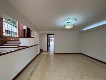 Casa en arriendo en Los Balsos, El Poblado